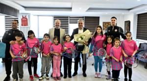 Muratpaşa Belediyesi Tenis Performans Takımından Başkan Uysal’a ziyaret