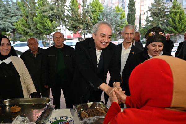 Kocagöz: Bizim olduğumuz yerde hiçbir insan yatağa aç girmeyecek Kocagöz: Bizim olduğumuz yerde hiçbir insan yatağa aç girmeyecek