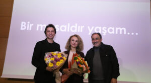 Kepez’de “Avcunuzdaki Kelebek” temalı seminer düzenlendi Kepez’de “Avcunuzdaki Kelebek” temalı seminer düzenlendi