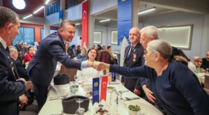 Buca’da şehit aileleri ve gazilere vefa iftarı Buca’da şehit aileleri ve gazilere vefa iftarı