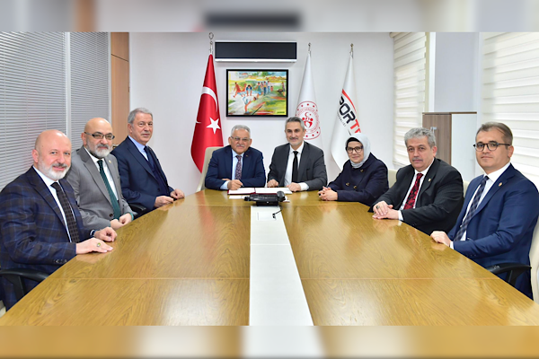 Kayseri’nin spor altyapısı için Spor Toto ile protokol imzalandı Kayseri’nin spor altyapısı için Spor Toto ile protokol imzalandı