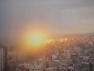 İsrail saldırıları Lübnan genelinde en az 12 kişiyi öldürdü, onlarca kişiyi yaraladı İsrail saldırıları Lübnan genelinde en az 12 kişiyi öldürdü, onlarca kişiyi yaraladı