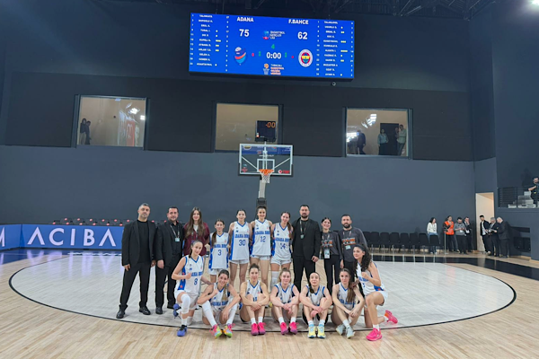Adana Büyükşehir Belediyesi Spor Kulübü, Fenerbahçe Kadın Basketbol Takımı’nı mağlup etti Adana Büyükşehir Belediyesi Spor Kulübü, Fenerbahçe Kadın Basketbol Takımı’nı mağlup etti