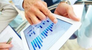 Selçuk Ecza Deposu’ndan zarar