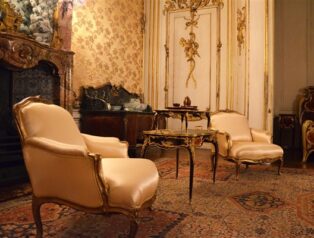 Bakan Tunç, Çavuşoğlu ile bir araya geldi