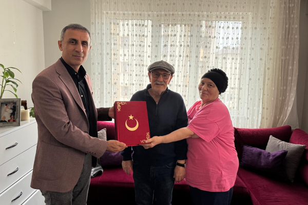 İzmit Belediyesi’nden ilçedeki Kıbrıs gazilerine ziyaret