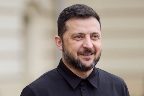 Zelenski: Ukrayna halkı adına verilen bu ödül, gücümüzü ve arkadaşlığımızı simgeliyor Zelenski: Ukrayna halkı adına verilen bu ödül, gücümüzü ve arkadaşlığımızı simgeliyor