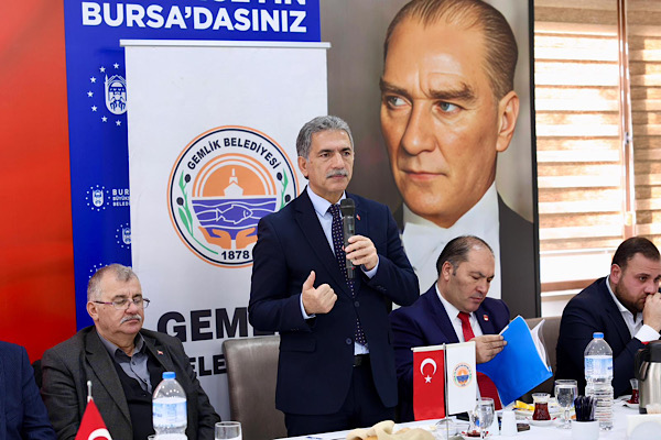 Gemlik’te mahalle muhtarlarıyla istişare toplantısı düzenlendi