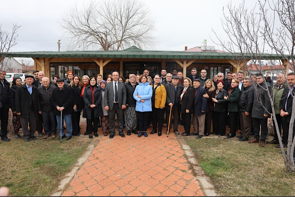 Başkan Ünlüce Seyitgazi ve Kırka’da ziyaretler gerçekleştirdi