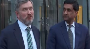 ABD’li vekiller: Epstein dosyalarında en az yarım düzine erkek korunuyor