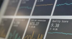 Yeni güne başlarken Asya piyasaları karışık bir seyir izliyor