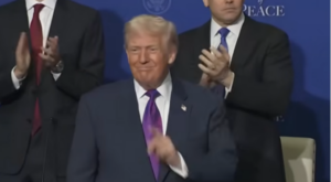 Trump, İran anlaşmasının geleceğinin 10 gün içinde netleşeceğini söyledi