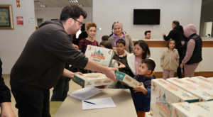 Konya’da 50 bin çocuğa “İlk Oruç” hediyesi Konya’da 50 bin çocuğa “İlk Oruç” hediyesi