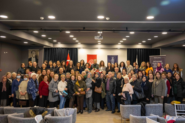 Bornova’da rahim ağzı kanserine karşı farkındalık etkinliği