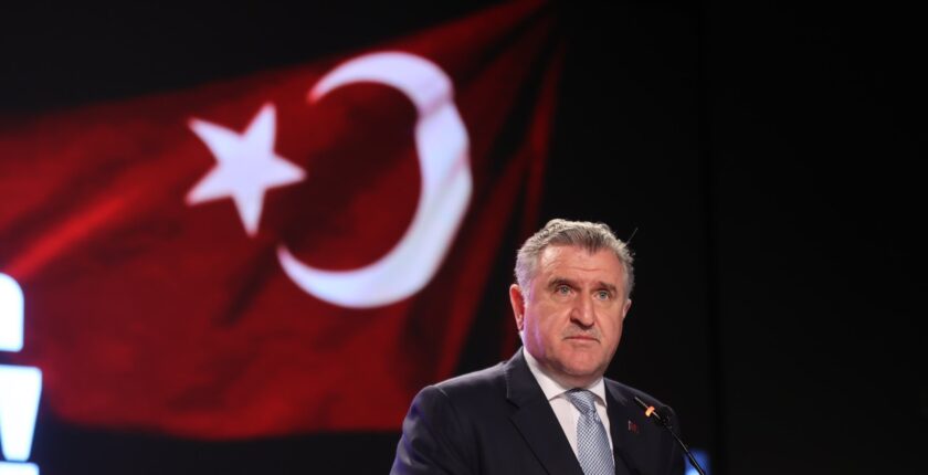 Bakan Bak’tan Nurcan Çelik için taziye mesajı Bakan Bak’tan Nurcan Çelik için taziye mesajı