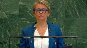 Cooper: Hong Kong yetkilileri Jimmy Lai’nin yaşadığı duruma son vermeli