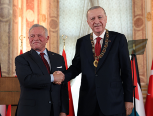 Ürdün Kralı 2. Abdullah’tan Cumhurbaşkanı Erdoğan’a devlet nişanı