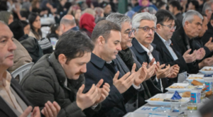 Başkan Akın, Bigadiçlilerle iftar sofrasında buluştu