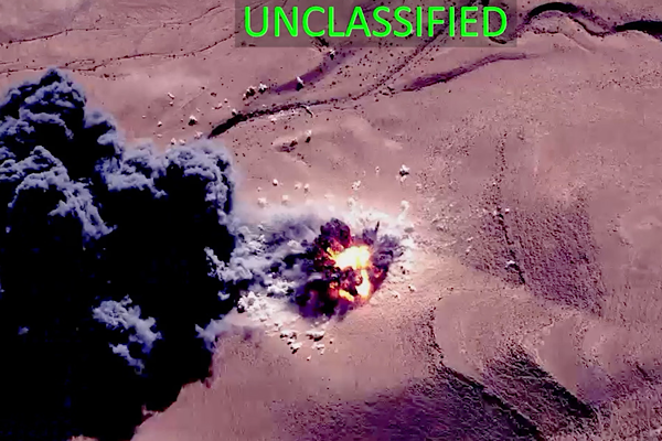 ABD, Suriye’de 30’dan fazla IŞİD hedefine 10 hava saldırısı düzenledi ABD, Suriye’de 30’dan fazla IŞİD hedefine 10 hava saldırısı düzenledi