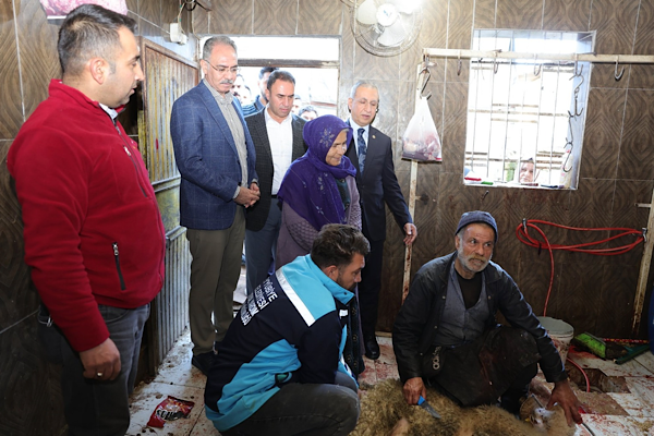Eyyübiye’de Ramazan’da yetim ve ihtiyaç sahiplerine destek Eyyübiye’de Ramazan’da yetim ve ihtiyaç sahiplerine destek