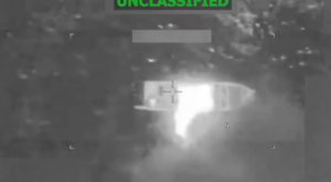 ABD: Pasifik’te gemiye düzenlenen saldırıda üç kişi öldürüldü