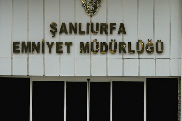 Şanlıurfa’da uyuşturucudan elde edilen 24 milyon liralık malvarlığına el konuldu Şanlıurfa’da uyuşturucudan elde edilen 24 milyon liralık malvarlığına el konuldu