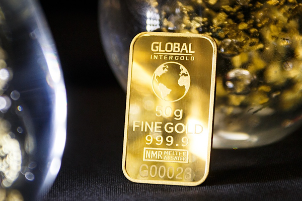 Altın fiyatları yeniden 5 bin doların üzerine yükseldi