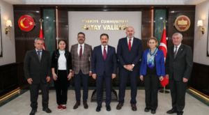 Vali Masatlı, muhtarlar heyetini kabul etti Vali Masatlı, muhtarlar heyetini kabul etti