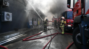 Buca’da Sanayi Sitesi’nde yangın Buca’da Sanayi Sitesi’nde yangın