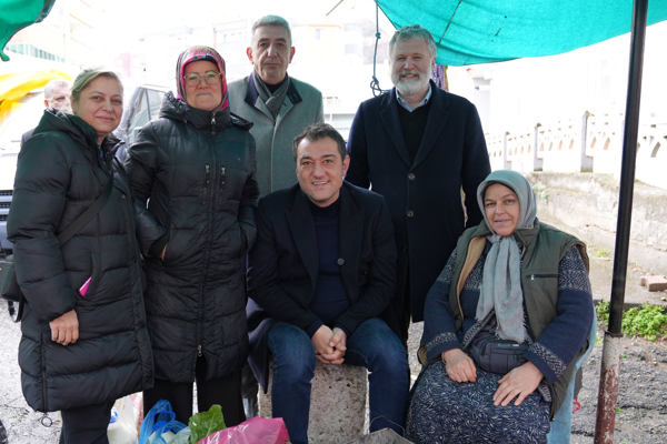 Başkan Köse, pazarcı esnafı ve vatandaşlarla buluştu