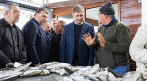 İzmir’den küçük ölçekli balıkçılara tekne bakım desteği