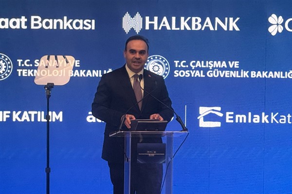 Kacır: İmalat sanayinde 100 milyar liralık finansman programını devreye alıyoruz Kacır: İmalat sanayinde 100 milyar liralık finansman programını devreye alıyoruz