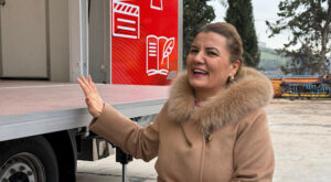 Başkan Hürriyet: Sahne İzmit’in tasarruf halkın