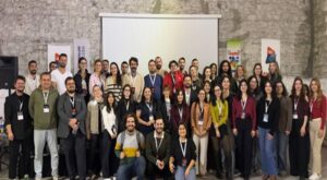 İzmir Büyükşehir Belediyesi Yerel Gençlik Forumu düzenledi