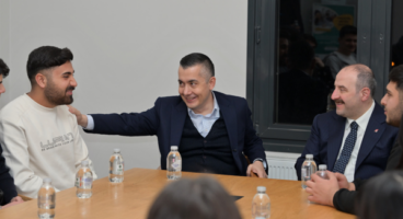 Mustafa Varank ve Can Aksoy, vatandaşlarla bir araya geldi