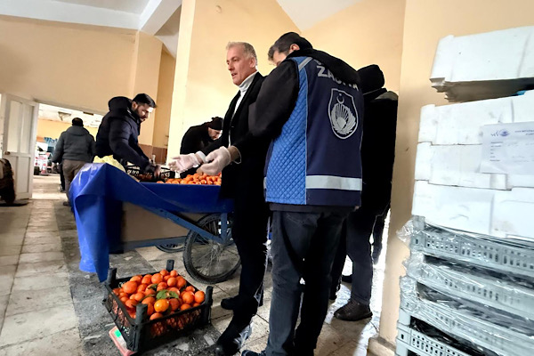 Van’da kaldırım işgallerine yönelik zabıta denetimi gerçekleştirildi Van’da kaldırım işgallerine yönelik zabıta denetimi gerçekleştirildi