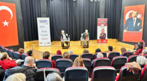 “Bakırköy Muhabbeti” söyleşilerinin konuğu Özen Yula oldu “Bakırköy Muhabbeti” söyleşilerinin konuğu Özen Yula oldu