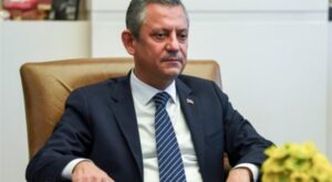 CHP Genel Başkanı Özel, Zeynal Bakır’ın cenaze törenine katıldı CHP Genel Başkanı Özel, Zeynal Bakır’ın cenaze törenine katıldı