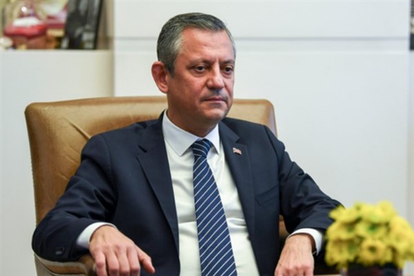 CHP Genel Başkanı Özel, Zeynal Bakır’ın cenaze törenine katıldı CHP Genel Başkanı Özel, Zeynal Bakır’ın cenaze törenine katıldı