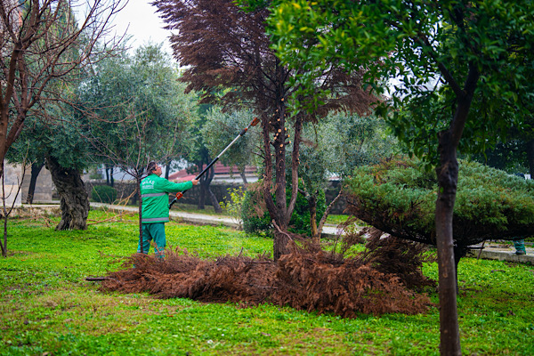 Milas’ta Ramazan ayı öncesinde cami avluları temizlendi Milas’ta Ramazan ayı öncesinde cami avluları temizlendi