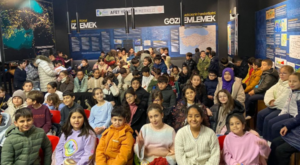 Öğrencilerden 17 Ağustos Deprem Müzesine ziyaret