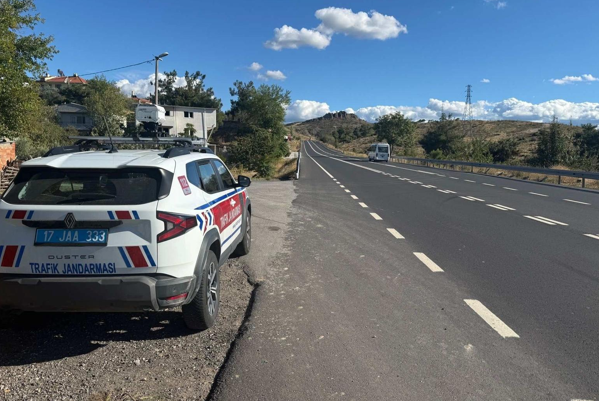 Çanakkale İl Jandarma Komutanlığı’ndan trafik denetimleri Çanakkale İl Jandarma Komutanlığı’ndan trafik denetimleri