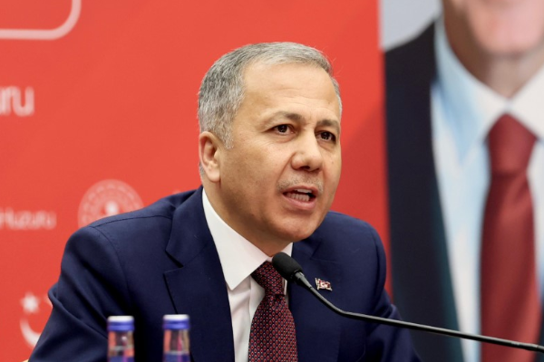 Yerlikaya: Sahil Güvenliğimiz 2 vatandaşımızın tıbbi tahliyesini gerçekleştirdi