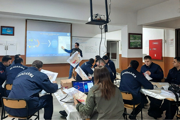 Keşap Jandarmasına Yaban Hayatı ve Av Koruma Eğitimi verildi