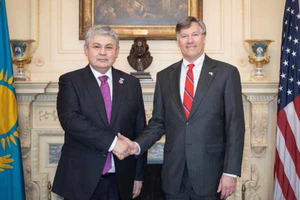 Koşerbayev, ABD Dışişleri Bakan Yardımcısı Landau ile görüştü Koşerbayev, ABD Dışişleri Bakan Yardımcısı Landau ile görüştü