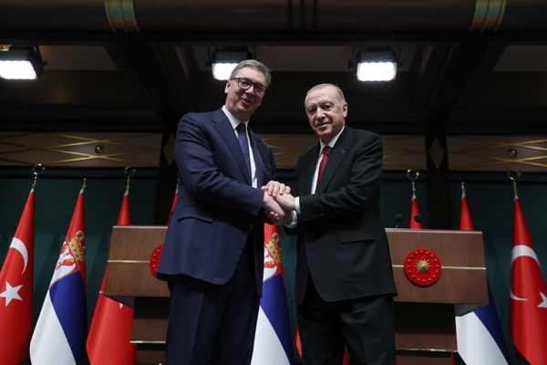 Türkiye ile Sırbistan arasında ortak bildiri yayımlandı Türkiye ile Sırbistan arasında ortak bildiri yayımlandı