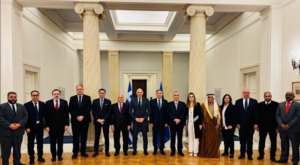 Katar Büyükelçisi, Yunan Dışişleri Bakanı ve Arap Büyükelçilerle görüştü