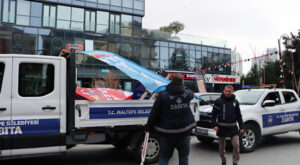 Maltepe’de kaldırım ve yol işgallerine karşı çalışma başlatıldı Maltepe’de kaldırım ve yol işgallerine karşı çalışma başlatıldı