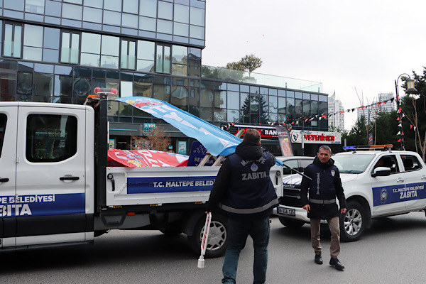 Maltepe’de kaldırım ve yol işgallerine karşı çalışma başlatıldı Maltepe’de kaldırım ve yol işgallerine karşı çalışma başlatıldı