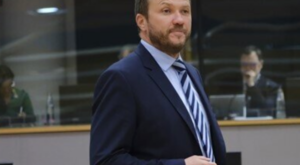 Tsahkna: Sınırlar Rus savaşçılara kapatılmalı